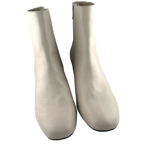 Loft Ankle Cream Faux Leather Zip Up Boot Size 7M NWOT - Picture 2 of 7